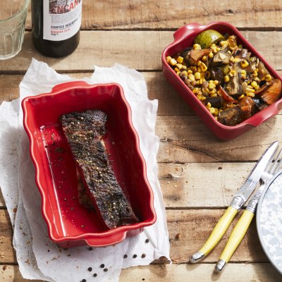 Fuente Rectangular Roja 25cm