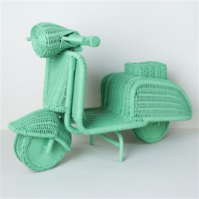 Moto vespa ratan aqua