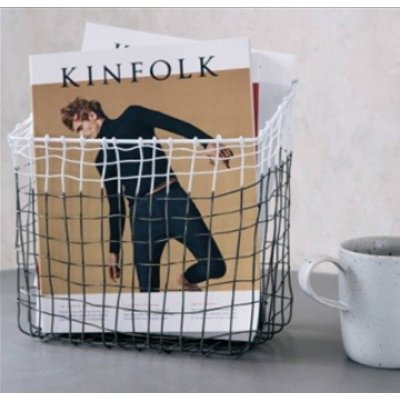 Canasto black and white